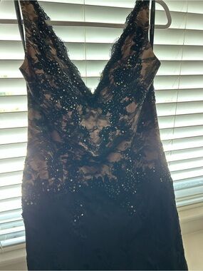 Elegant Black Lace Sequin V-Neck Wedding Dress